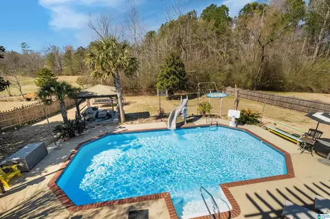 Exterior - 244 Silverleaf Dr, Pelham, AL 35124 photo 9 of 24