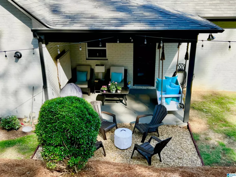 Exterior - 4702 Mcgill Ct, Hoover, AL 35226 photo 6 of 7