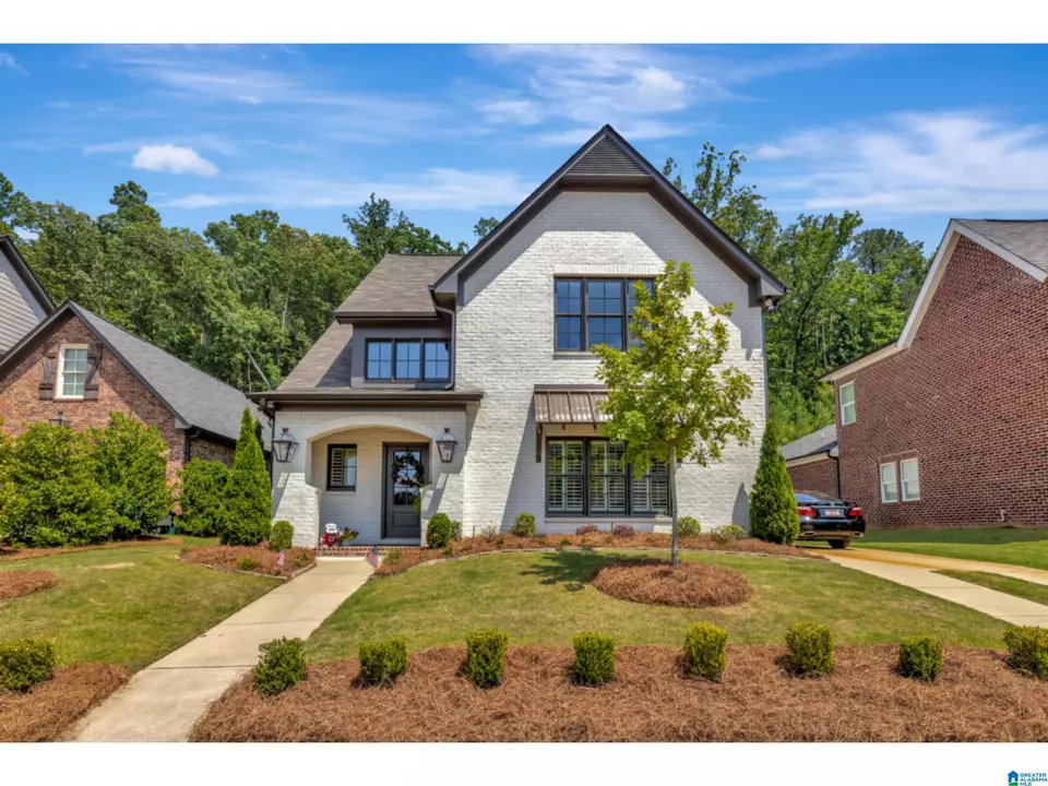 Exterior - 4702 Mcgill Ct, Hoover, AL 35226 photo 5 of 7
