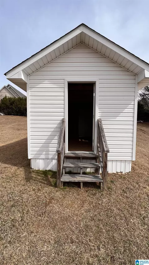 902 Ridgeway Dr, Oneonta, AL 35121 photo 4