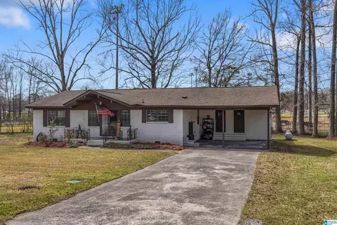 104 Harold Dr, Clanton, AL 35045 photo 4