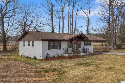 104 Harold Dr, Clanton, AL 35045 photo 3