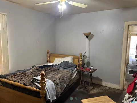 Bedroom - 605 18th St E, Jasper, AL 35501 photo 3 of 5