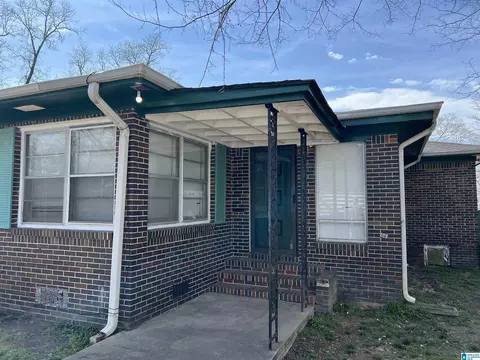 Exterior - 605 18th St E, Jasper, AL 35501 photo 3 of 6