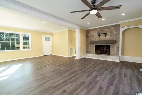 1219 Larkwood Dr NE, Cullman, AL 35055 photo 3
