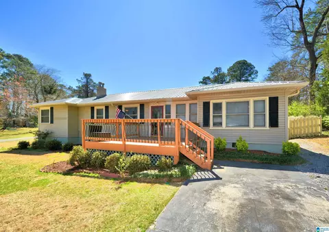 2140 Chapel Rd, Hoover, AL 35226