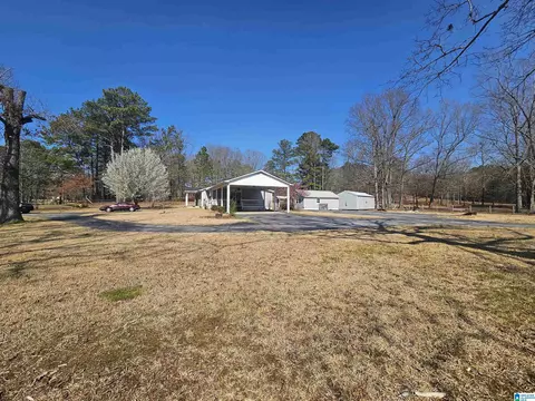 1300 Pineview Ave, Glencoe, AL 35905 photo 2