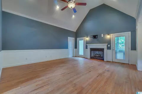 303 Mae St, Clanton, AL 35045 photo 9