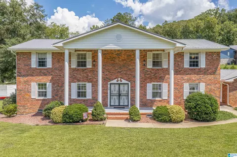 20 Mountain Dr, Jacksonville, AL 36265