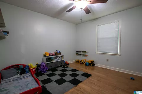 Bedroom - 133 Cedar Bend Cir, Remlap, AL 35133 photo 4 of 5
