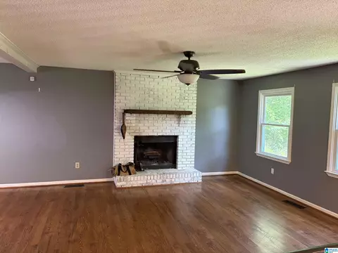 Living - 133 Cedar Bend Cir, Remlap, AL 35133 photo 3 of 3