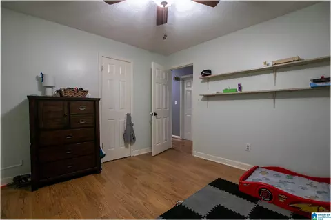Bedroom - 133 Cedar Bend Cir, Remlap, AL 35133 photo 3 of 5