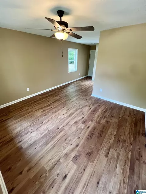 187 Wesson St, Jemison, AL 35085 photo 4