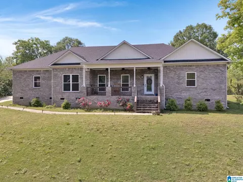 209 Hudson Ave, Oneonta, AL 35121 photo 1