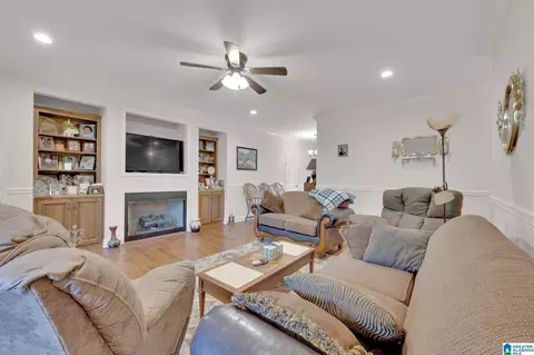 209 Hudson Ave, Oneonta, AL 35121 photo 17