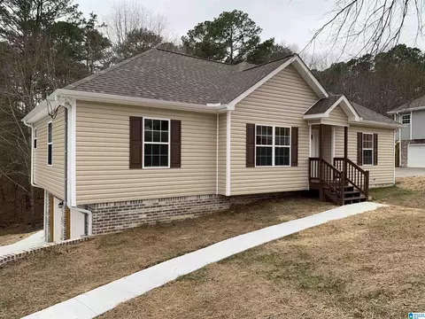 801 Lakeshore Cir, Warrior, AL 35180