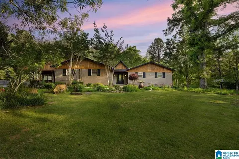 Exterior - 44 Dorr Rd, Oneonta, AL 35121 photo 1 of 13