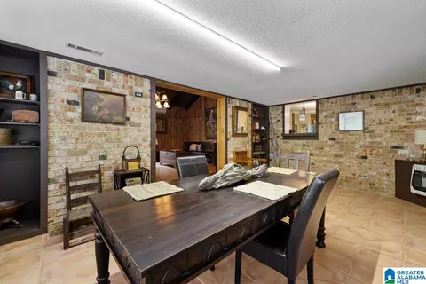Dining - 44 Dorr Rd, Oneonta, AL 35121 photo 2 of 2