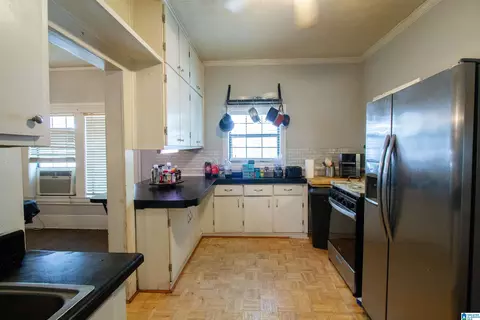 402 8th St, Clanton, AL 35045 photo 17