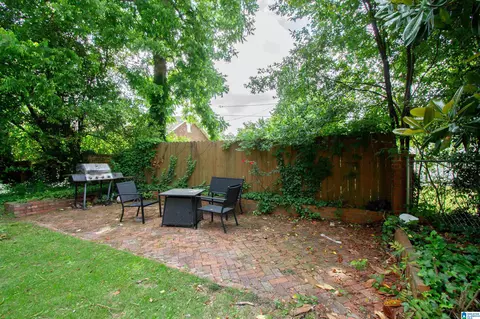 402 8th St, Clanton, AL 35045 photo 32