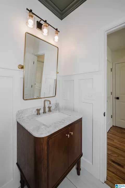 Bath - 136 Thatcher Dr, Vincent, AL 35178 photo 11 of 14