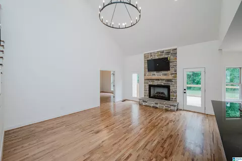 Living - 136 Thatcher Dr, Vincent, AL 35178 photo 1 of 5