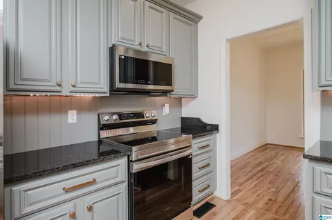 Kitchen - 136 Thatcher Dr, Vincent, AL 35178 photo 6 of 7