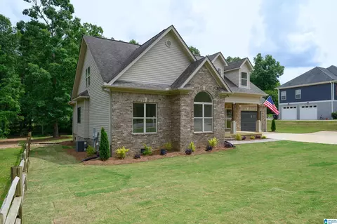 Exterior - 136 Thatcher Dr, Vincent, AL 35178 photo 3 of 13