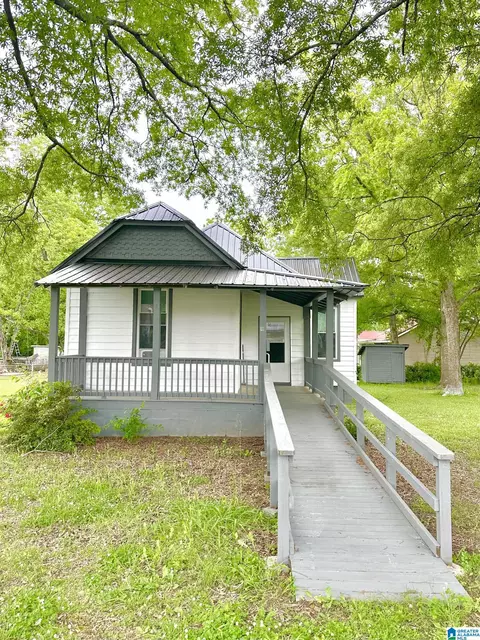 10 Comnock Ave, Gadsden, AL 35904