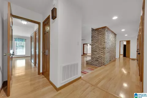 1044 Mountain Trl, Warrior, AL 35180 photo 17