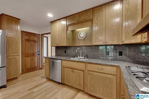 1044 Mountain Trl, Warrior, AL 35180 photo 11