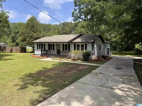 907 Burnt Pine Dr, Maylene, AL 35114 photo 1