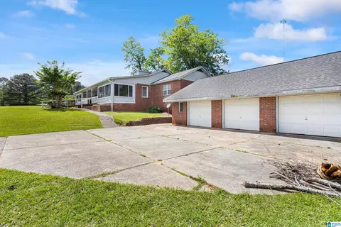 390 Chamblee Ln, Warrior, AL 35180 photo 17
