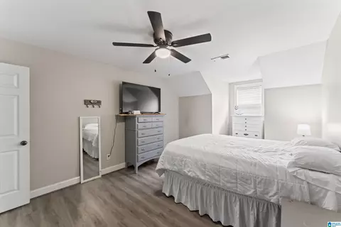 Bedroom - 13688 Remlap Dr, Remlap, AL 35133 photo 8 of 9