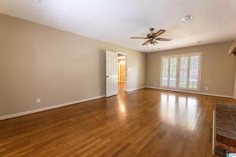 994 Comanche Trl, Anniston, AL 36206 photo 9
