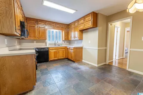 994 Comanche Trl, Anniston, AL 36206 photo 15