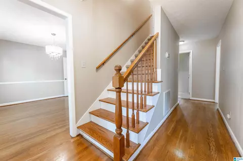 994 Comanche Trl, Anniston, AL 36206 photo 5