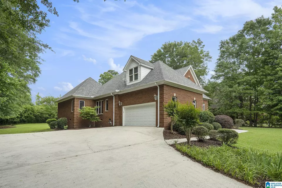 Exterior - 113 Fawn Dr, Clanton, AL 35045 photo 5 of 8