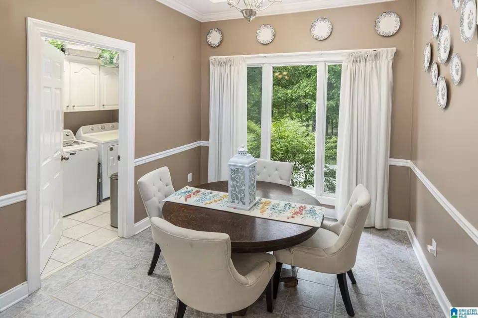 Dining - 113 Fawn Dr, Clanton, AL 35045 photo 3 of 3