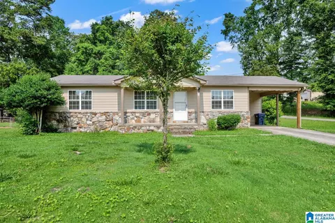 8 Fieldview Dr, Oneonta, AL 35121