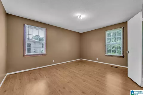 Bedroom - 8 Fieldview Dr, Oneonta, AL 35121 photo 1 of 3