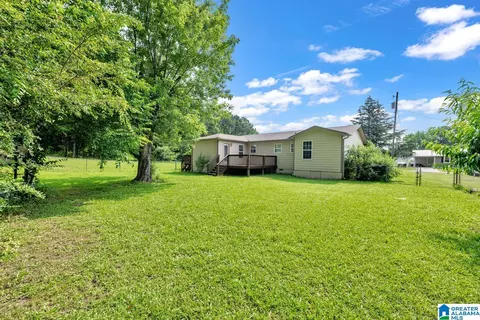 Exterior - 8 Fieldview Dr, Oneonta, AL 35121 photo 2 of 5