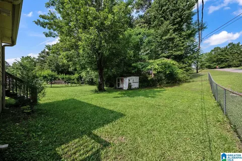 Exterior - 8 Fieldview Dr, Oneonta, AL 35121 photo 5 of 5