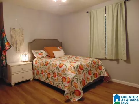 Bedroom - 101 Randall Cir, Clanton, AL 35045 photo 2 of 5