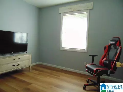 Bedroom - 101 Randall Cir, Clanton, AL 35045 photo 5 of 5
