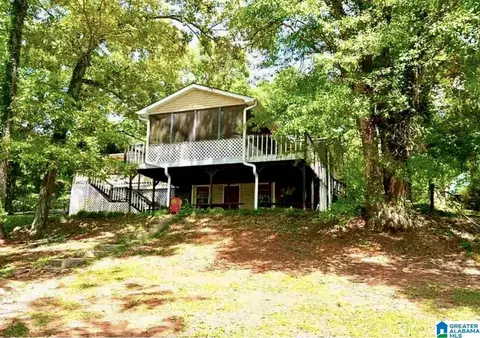 145 Maine Dr, Cropwell, AL 35054