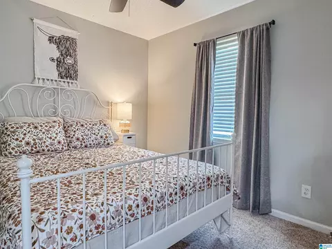 Bedroom - 489 Bailey Loop Rd, Gardendale, AL 35071 photo 3 of 5