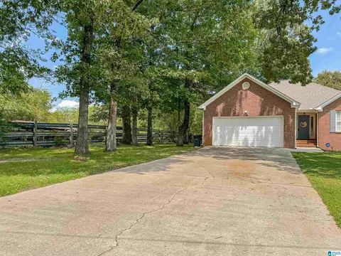 Exterior - 489 Bailey Loop Rd, Gardendale, AL 35071 photo 2 of 3