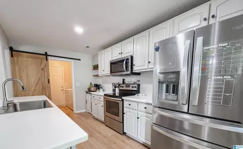 Kitchen - 489 Bailey Loop Rd, Gardendale, AL 35071 photo 6 of 6