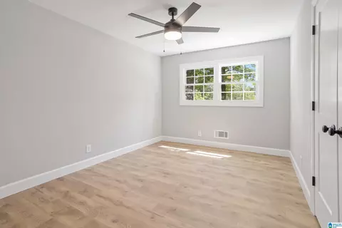Bedroom - 131 Forest Dr, Warrior, AL 35180 photo 1 of 6